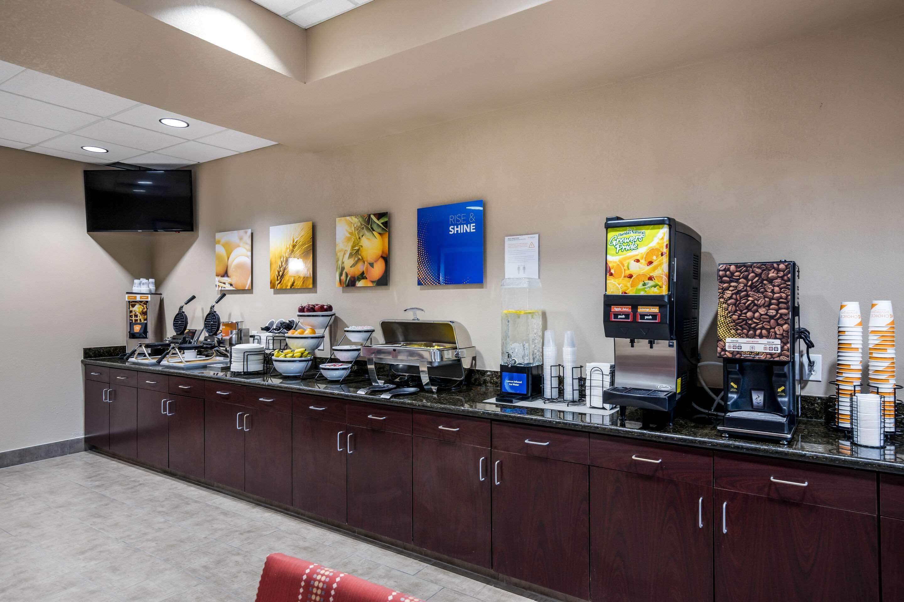 Comfort Inn Bonner Springs Kansas City Экстерьер фото